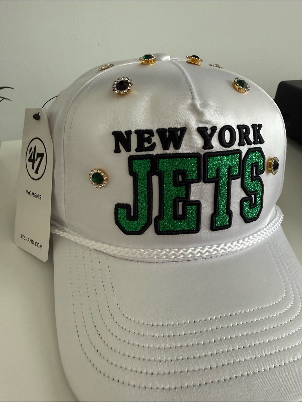'47 Women's New York Jets White Satin Cap with Green Glitter Logo